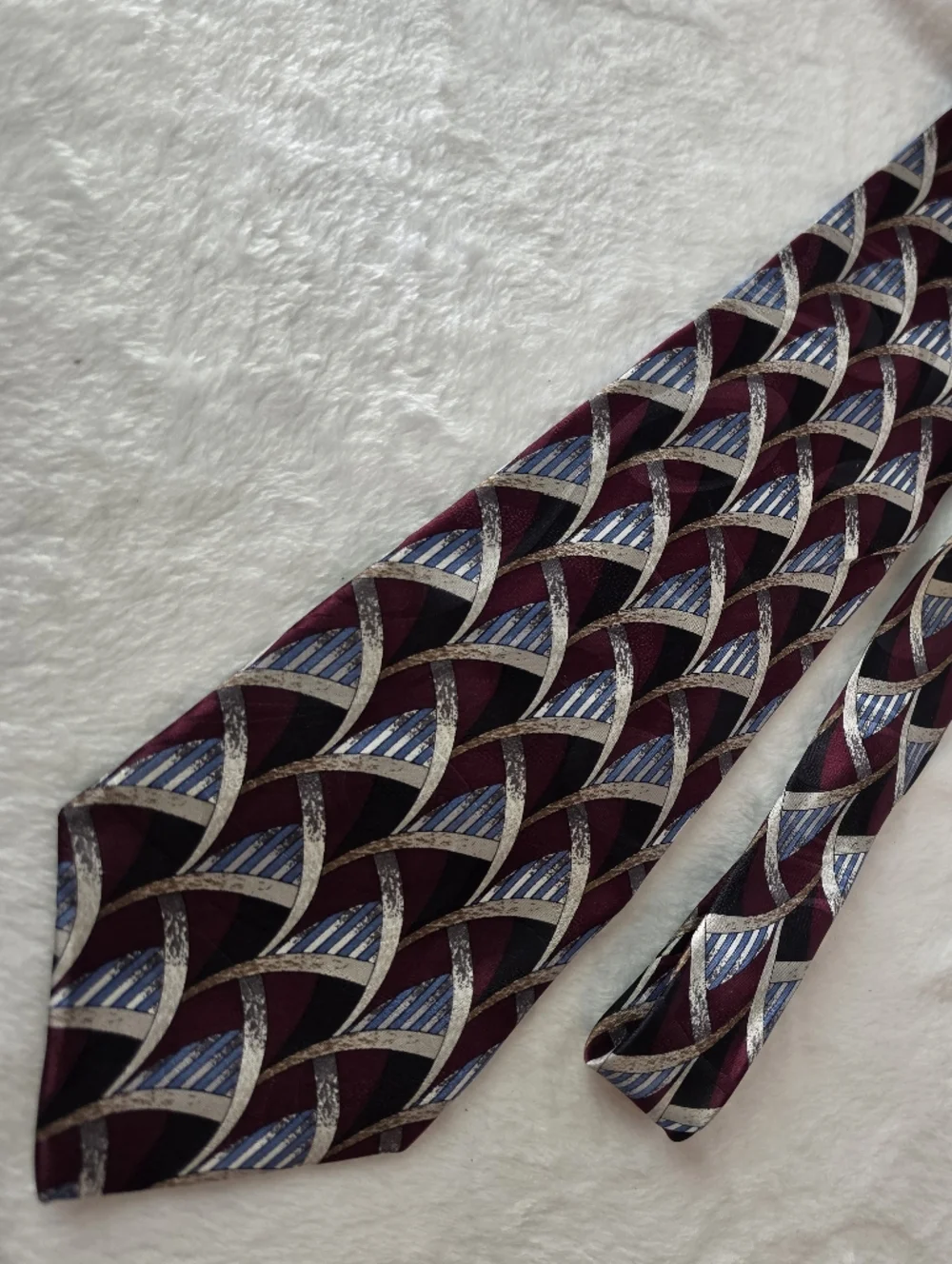 Vintage Duxbury Ltd. Men's Silk Necktie Art Deco Geometric Burgundy Black Cream